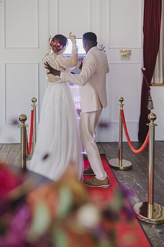 Fotospiegel mieten in NRW bei DJ Sven Wiggermann. Perfekt für Hochzeiten und Events. Moderne Technik, Sofortdruck, digitale Galerie und echte Erinnerungen.